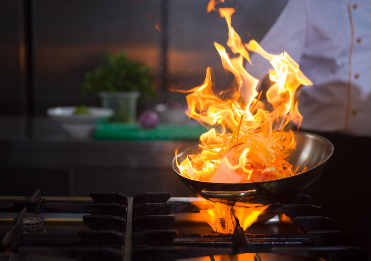 Fire prevention for ventilation equipment for kitchens